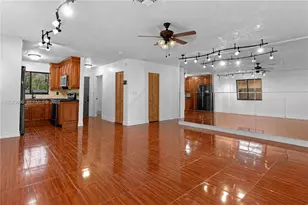 5065 NW 195th Ln, Miami Gardens, FL 33055 - Photo 10