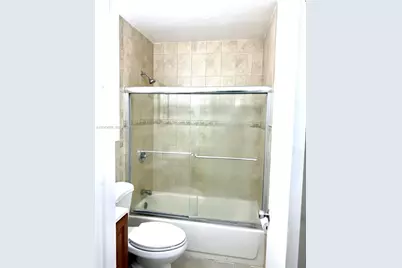 131 SW 109th Ave #L5, Sweetwater, FL 33174 - Photo 2