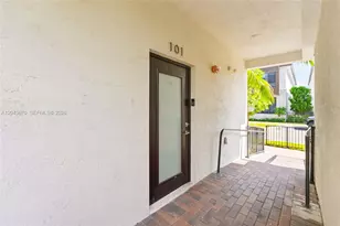 8167 NW 41st St, Doral, FL 33166 - Photo 6