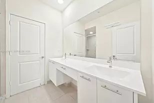 8167 NW 41st St, Doral, FL 33166 - Photo 26