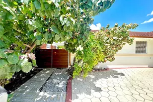 18701 Wentworth Dr, Hialeah, FL 33015 - Photo 44