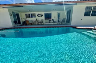 18701 Wentworth Dr, Hialeah, FL 33015 - Photo 58