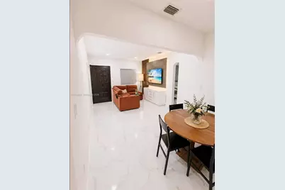 5640 NE Miami Ct, Miami, FL 33137 - Photo 6