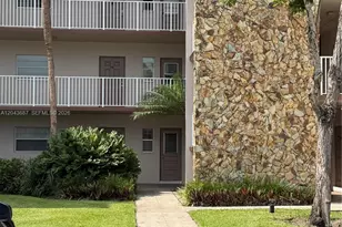 8101 SW 24th Ct, Davie, FL 33324 - Photo 4