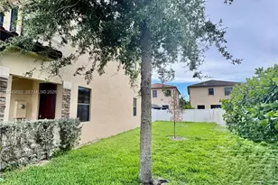 8805 W 35th Ave, Hialeah, FL 33018 - Photo 20