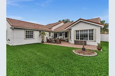 639 Verona Pl, Weston, FL 33326 - Photo 74