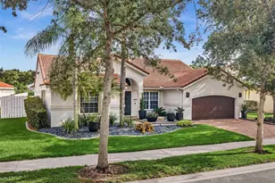 639 Verona Pl, Weston, FL 33326 - Photo 6