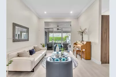639 Verona Pl, Weston, FL 33326 - Photo 12