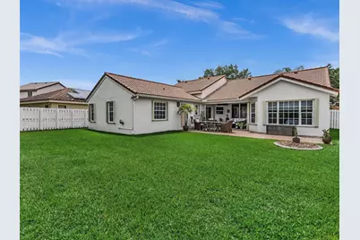 639 Verona Pl, Weston, FL 33326 - Photo 68