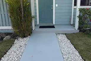 1808 Runners Way, North Lauderdale, FL 33068 - Photo 2