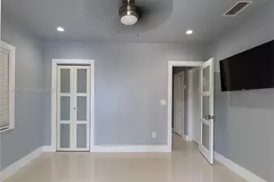 4538 SW 1st St, Miami, FL 33134 - Photo 10
