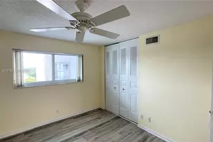 401 Lake Shore Dr, Lake Park, FL 33403 - Photo 20