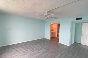 401 Lake Shore Dr, Lake Park, FL 33403 - Photo 12