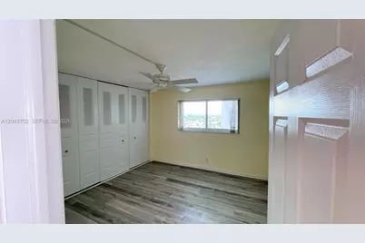401 Lake Shore Dr #801, Lake Park, FL 33403 - Photo 18