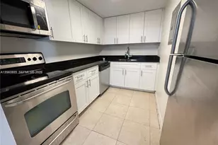 1740 NW N River Dr, Miami, FL 33125 - Photo 12