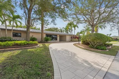 7430 SW 142nd Ter, Palmetto Bay, FL 33158 - Photo 2
