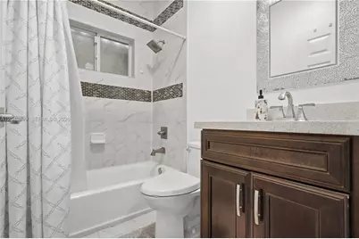 610 SE 12th Ter, Homestead, FL 33033 - Photo 14