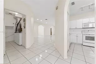 7874 Laina Ln, Boynton Beach, FL 33437 - Photo 4