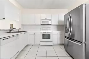 7874 Laina Ln, Boynton Beach, FL 33437 - Photo 6