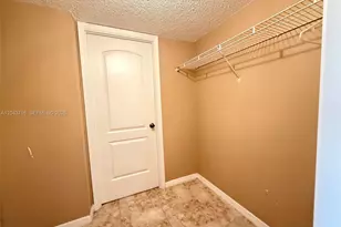 320 NE 12th Ave, Hallandale Beach, FL 33009 - Photo 12