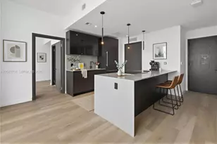 20 NE 11th, Miami, FL 33132 - Photo 4