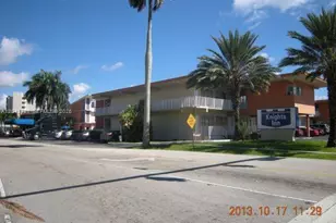 26 Diplomat Parkway, Hallandale Beach, FL 33009 - Photo 2