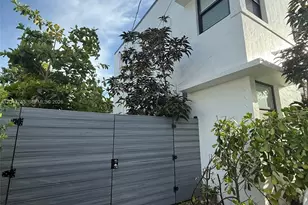 528 NE 70th St, Miami, FL 33138 - Photo 18
