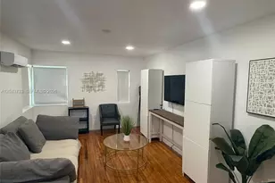 528 NE 70th St, Miami, FL 33138 - Photo 10