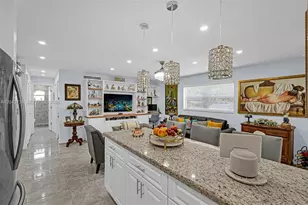 160 NE 8th Ave, Hallandale Beach, FL 33009 - Photo 14