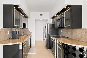16485 Collins Ave, Sunny Isles Beach, FL 33160 - Photo 6