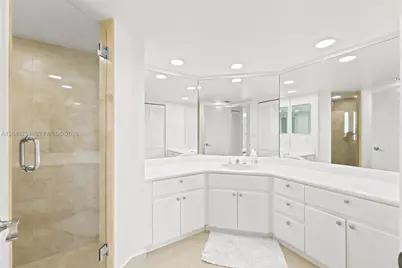 16485 Collins Ave #WS6C, Sunny Isles Beach, FL 33160 - Photo 14