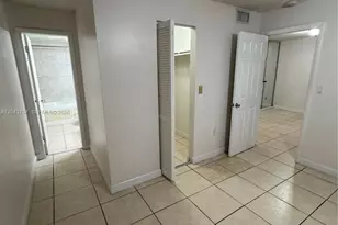 365 NE 125th St, North Miami, FL 33161 - Photo 12