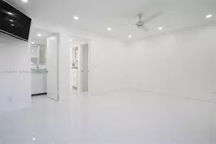13350 SW 1st St, Pembroke Pines, FL 33027 - Photo 22