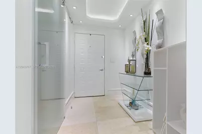 6061 Collins Ave #8F, Miami Beach, FL 33140 - Photo 14