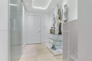 6061 Collins Ave, Miami Beach, FL 33140 - Photo 14