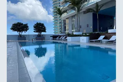 1300 Brickell Bay Dr #901, Miami, FL 33131 - Photo 20