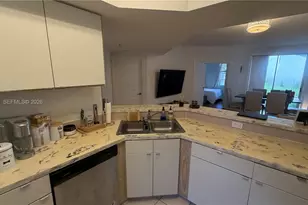 735 SW 148th Ave, Sunrise, FL 33325 - Photo 6