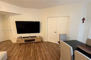 735 SW 148th Ave, Sunrise, FL 33325 - Photo 10