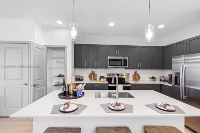 13138 Valletta Way #21-211, Port Saint Lucie, FL 34987 - Photo 10