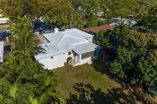 820 SW 26th Rd, Miami, FL 33129 - Photo 28