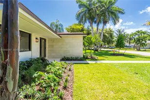 7845 SW 161st St, Palmetto Bay, FL 33157 - Photo 6