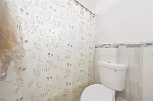 4141 NW 44th Ave, Lauderdale Lakes, FL 33319 - Photo 16
