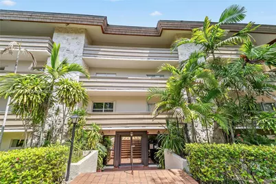 1205 Mariposa Ave #307, Coral Gables, FL 33146 - Photo 2