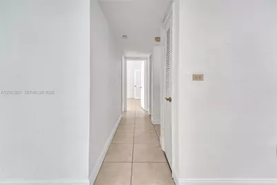 1205 Mariposa Ave #307, Coral Gables, FL 33146 - Photo 12