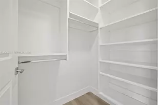 101 Diplomat Pkwy, Hallandale Beach, FL 33009 - Photo 18
