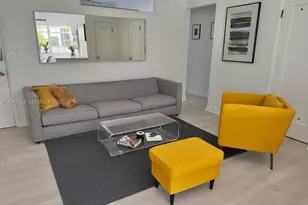 836 10th St, Miami Beach, FL 33139 - Photo 1