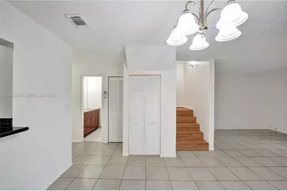 9220 NW 14th St #272, Pembroke Pines, FL 33024 - Photo 12