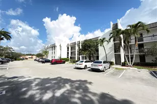 8441 Forest Hills Dr, Coral Springs, FL 33065 - Photo 6