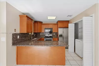 10528 SW 69th Ter, Miami, FL 33173 - Photo 14