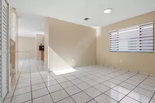 10528 SW 69th Terrace, Miami, FL 33173 - Photo 12
